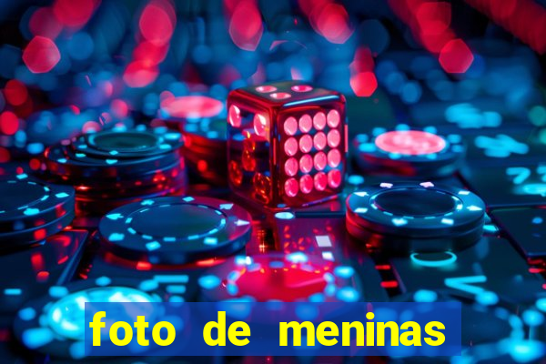 foto de meninas cacheadas no espelho