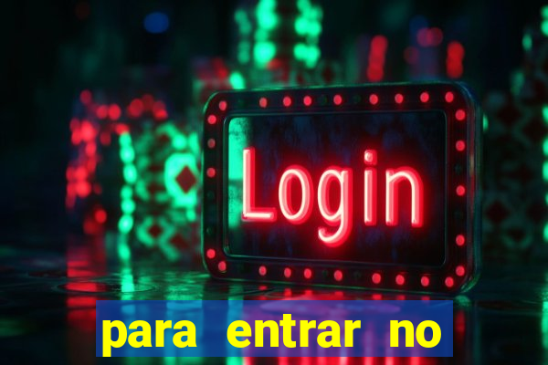 para entrar no time de futebol profissional o jogador deve ter pelo menos 18 anos