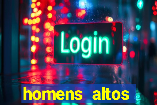 homens altos sarados pelados