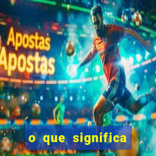 o que significa quando a luz acende sozinha