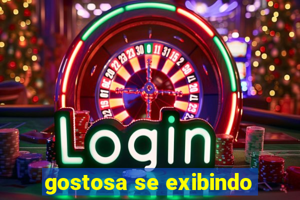 gostosa se exibindo