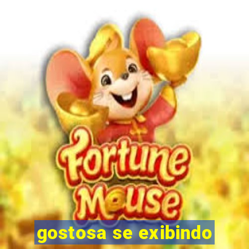 gostosa se exibindo