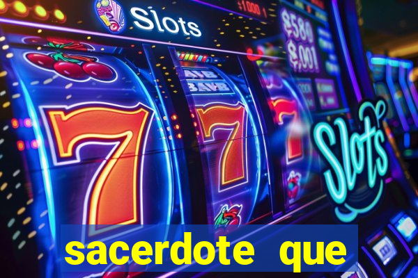 sacerdote que morreu no santo dos santos