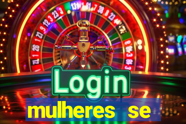 mulheres se exibindo ao vivo