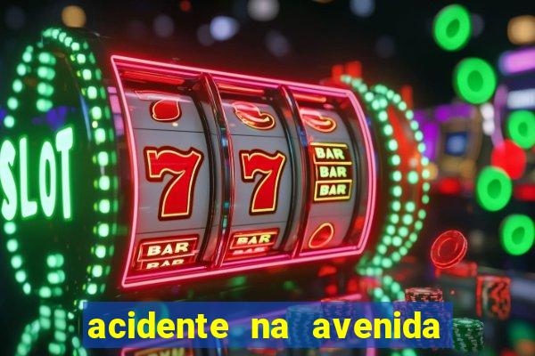 acidente na avenida arquiteto vila nova artigas